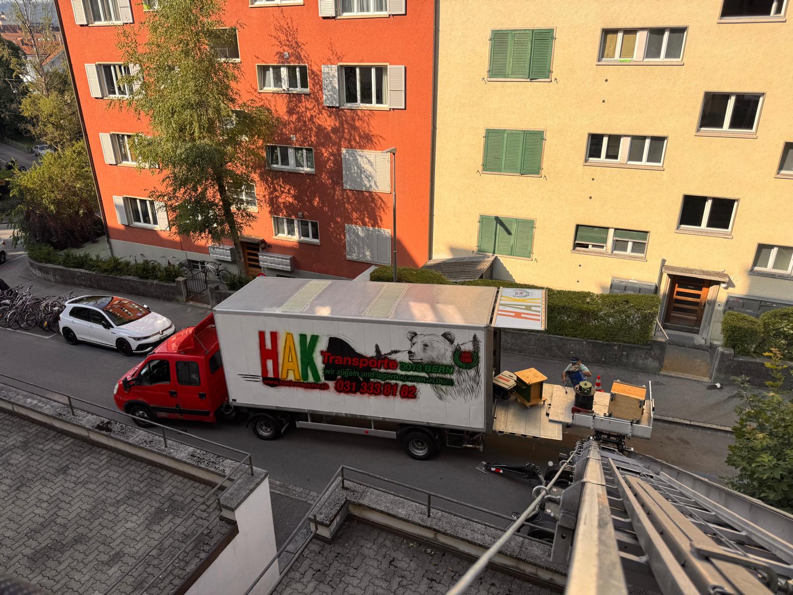 Möbellift & Firmentransport – HAK Umzüge Westschweiz